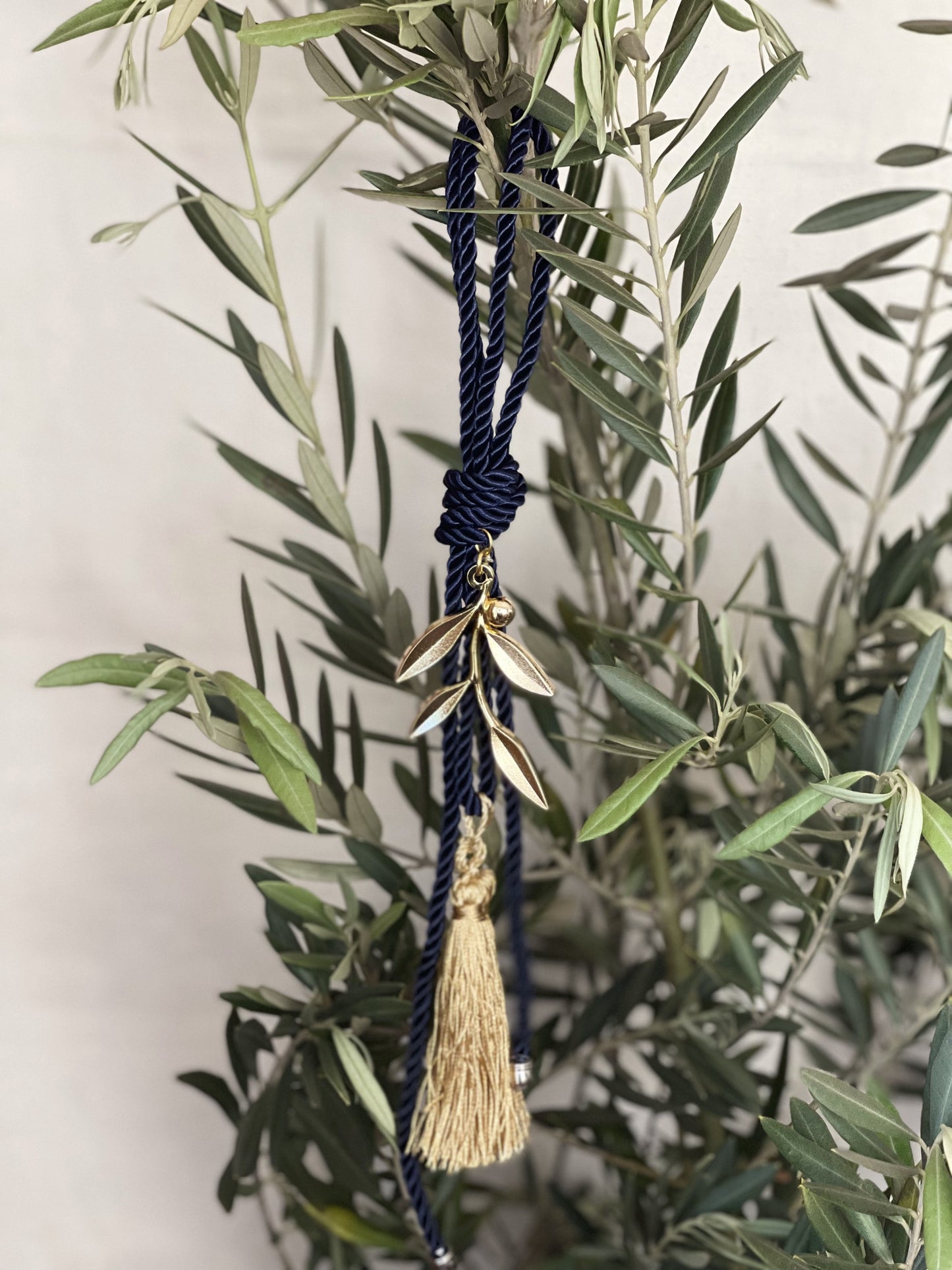 Navy Olive Branch Gouri