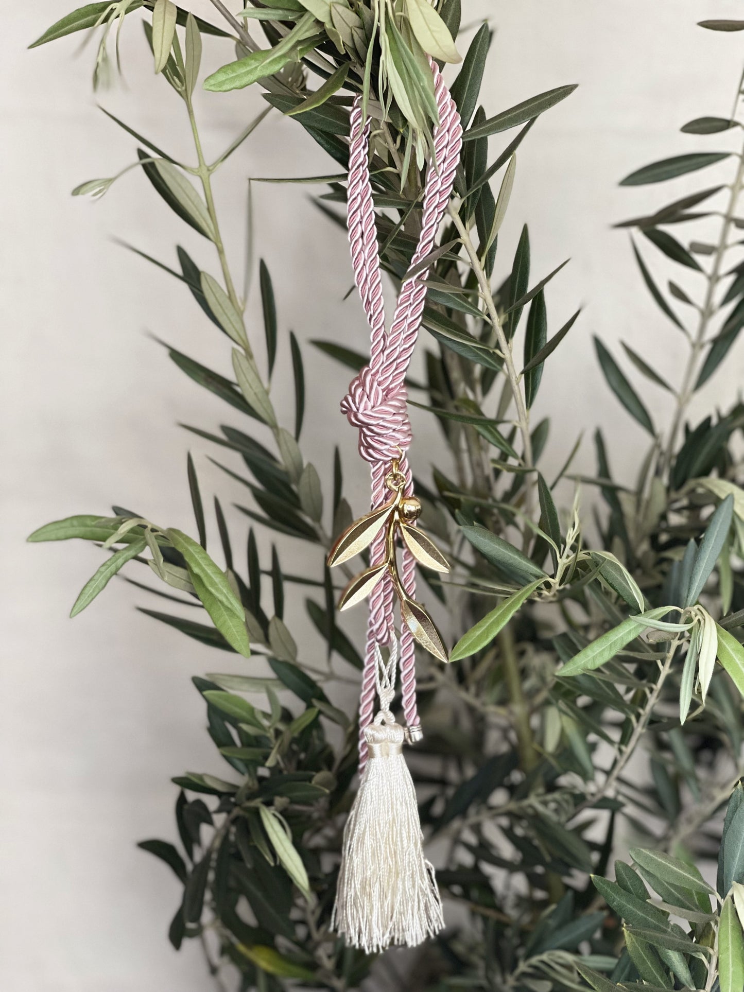 Pink Olive Branch Gouri